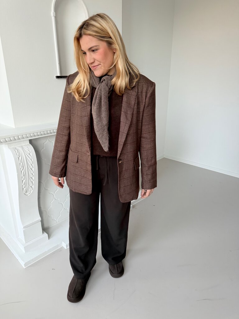 Triangle scarf taupe