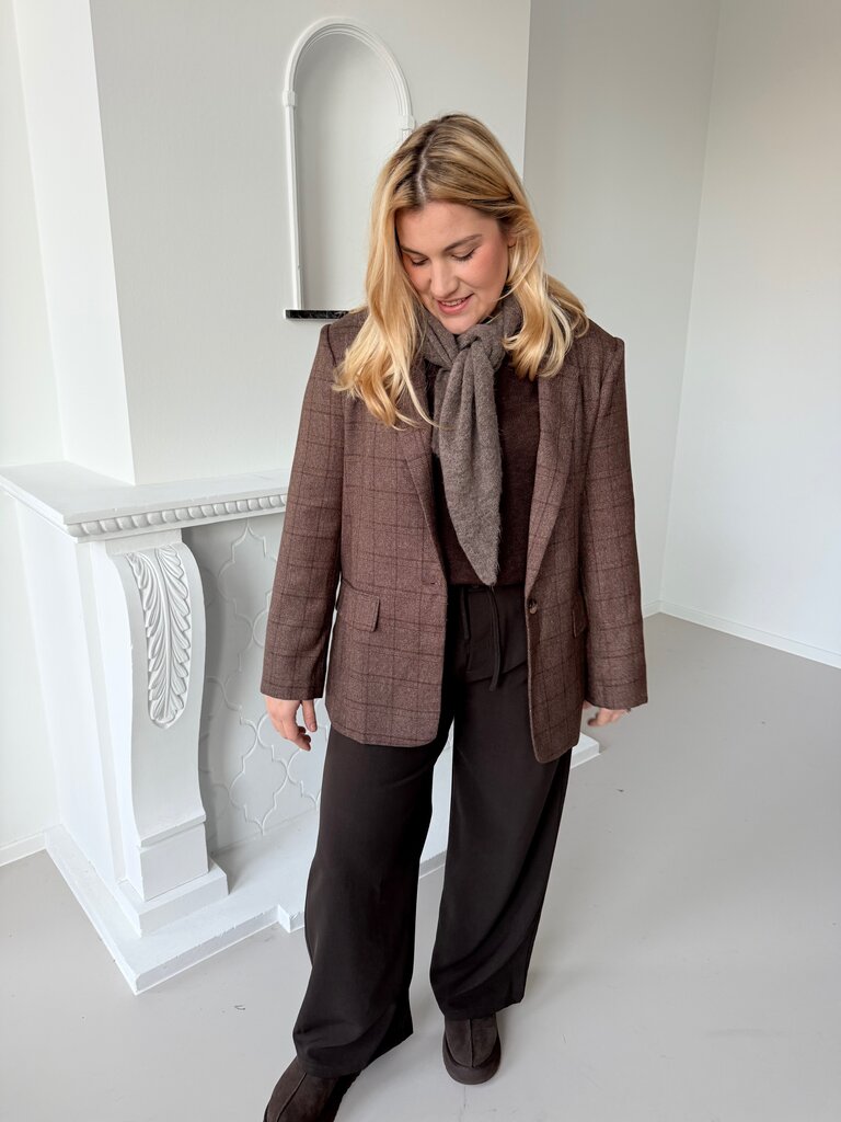 Triangle scarf taupe