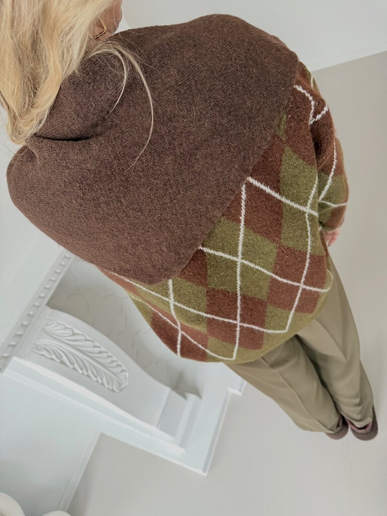 Triangle scarf brown