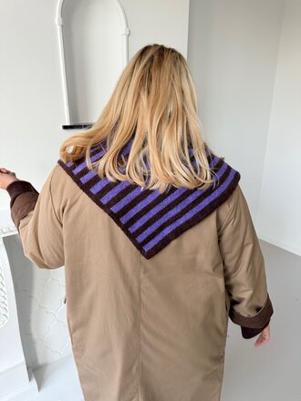 Triangle striped scarf purple