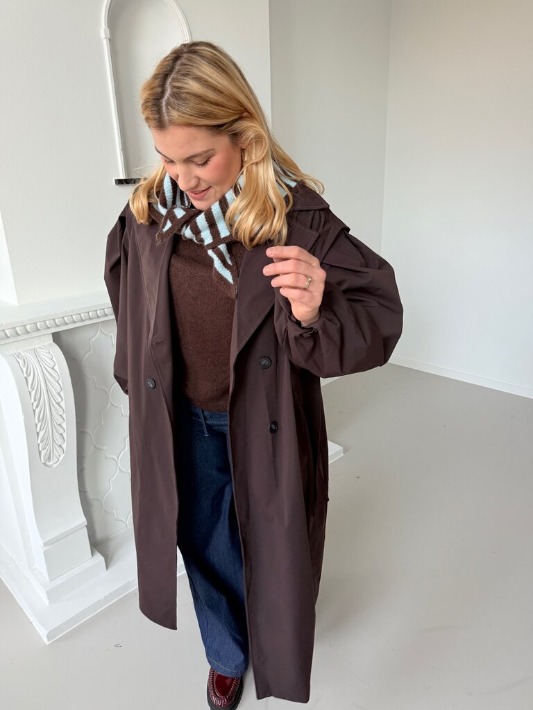 Triangle striped scarf blue