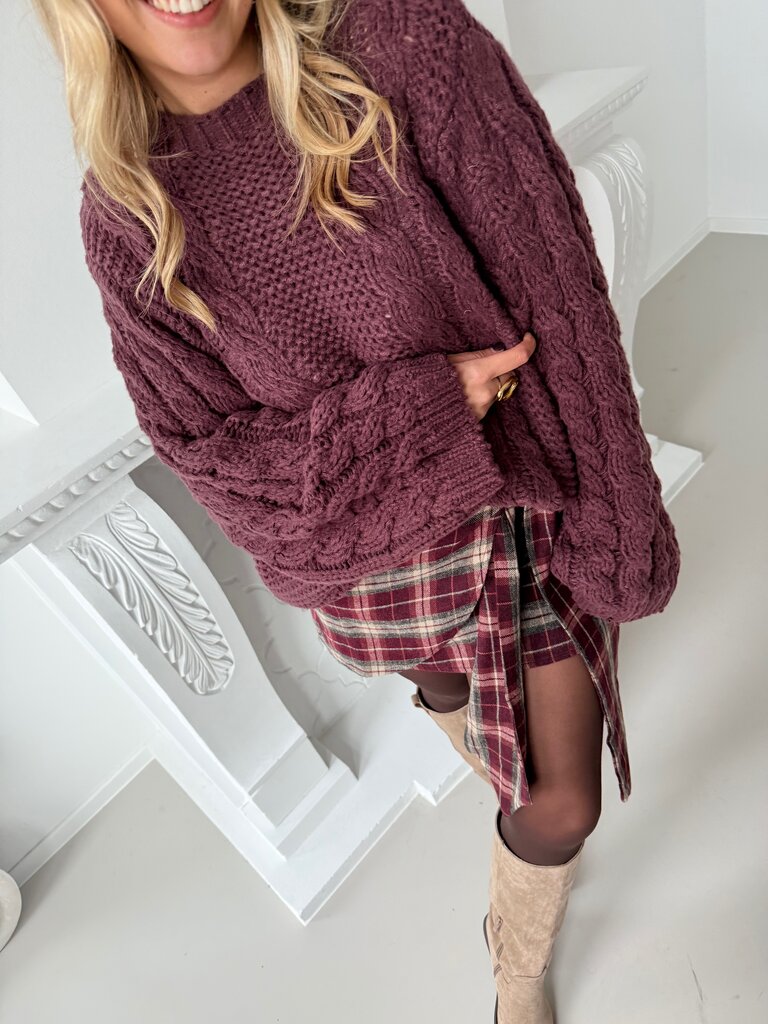 Nora oversized knit burgundy/fudge