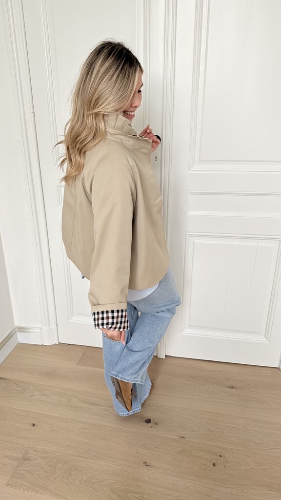 Stephanie short trenchcoat beige
