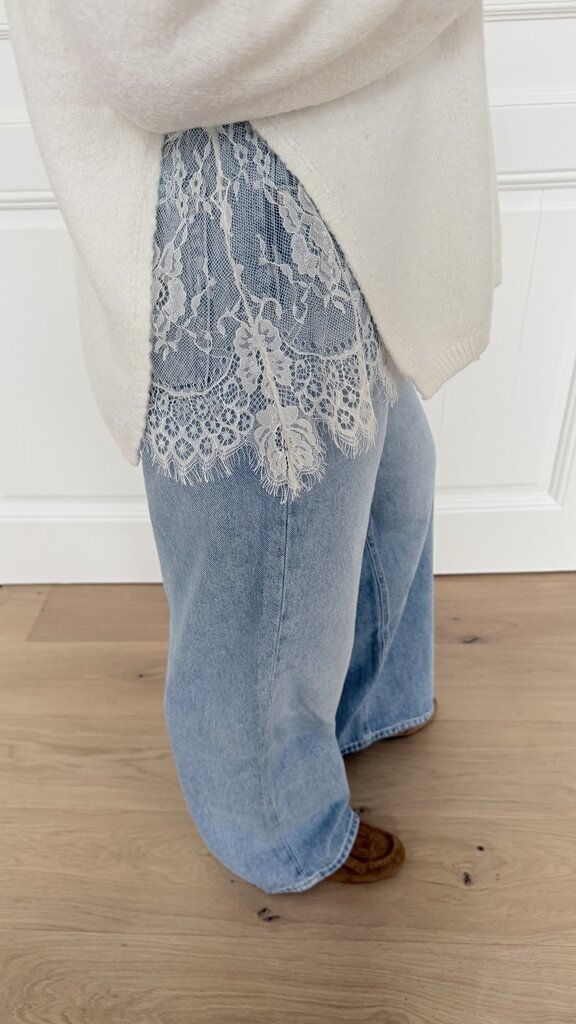 Lisa lace knit ecru`/white