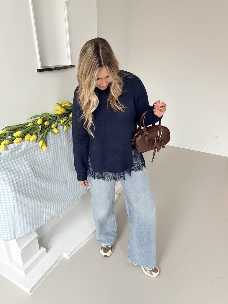 Lisa lace knit navy blue