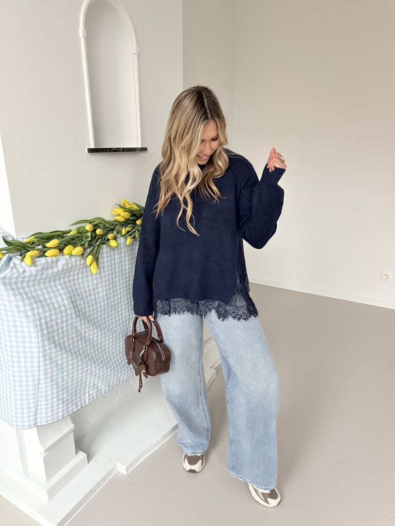 Lisa lace knit navy blue