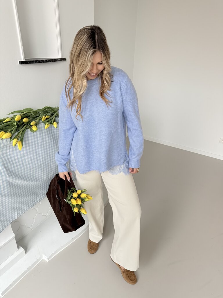 Lisa lace knit light blue