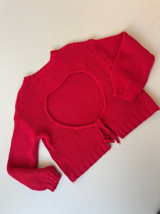 Open back heart knit red