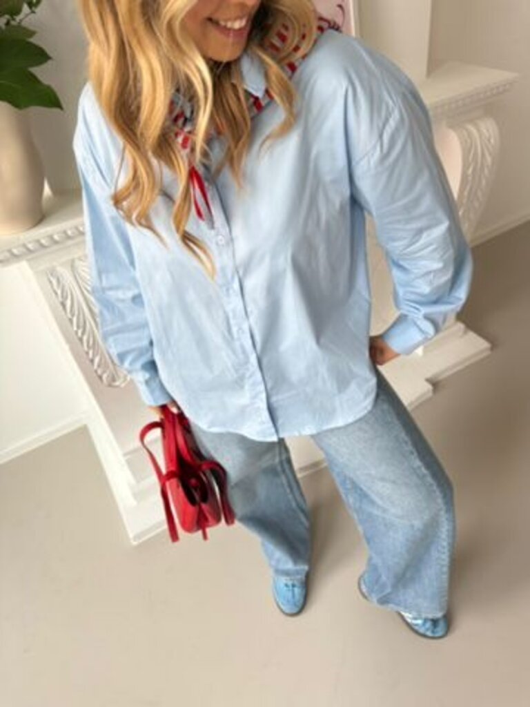 Lio shirt blue with striped scarf