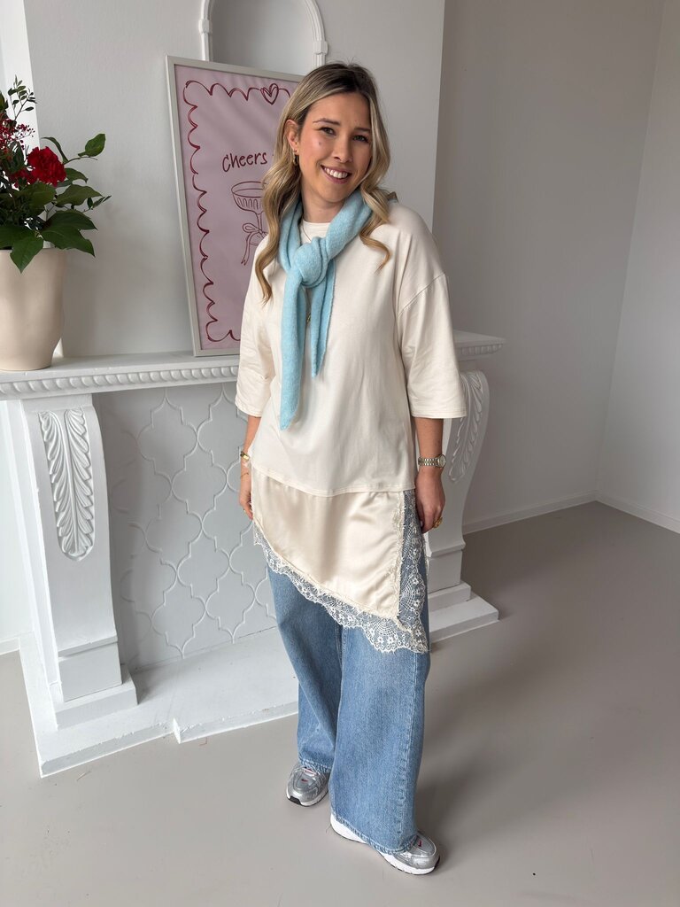 Billie lace t-shirt beige
