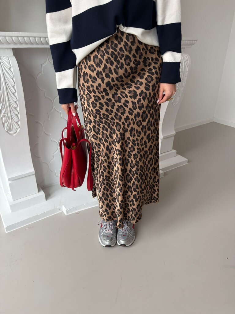 Selene leopard skirt