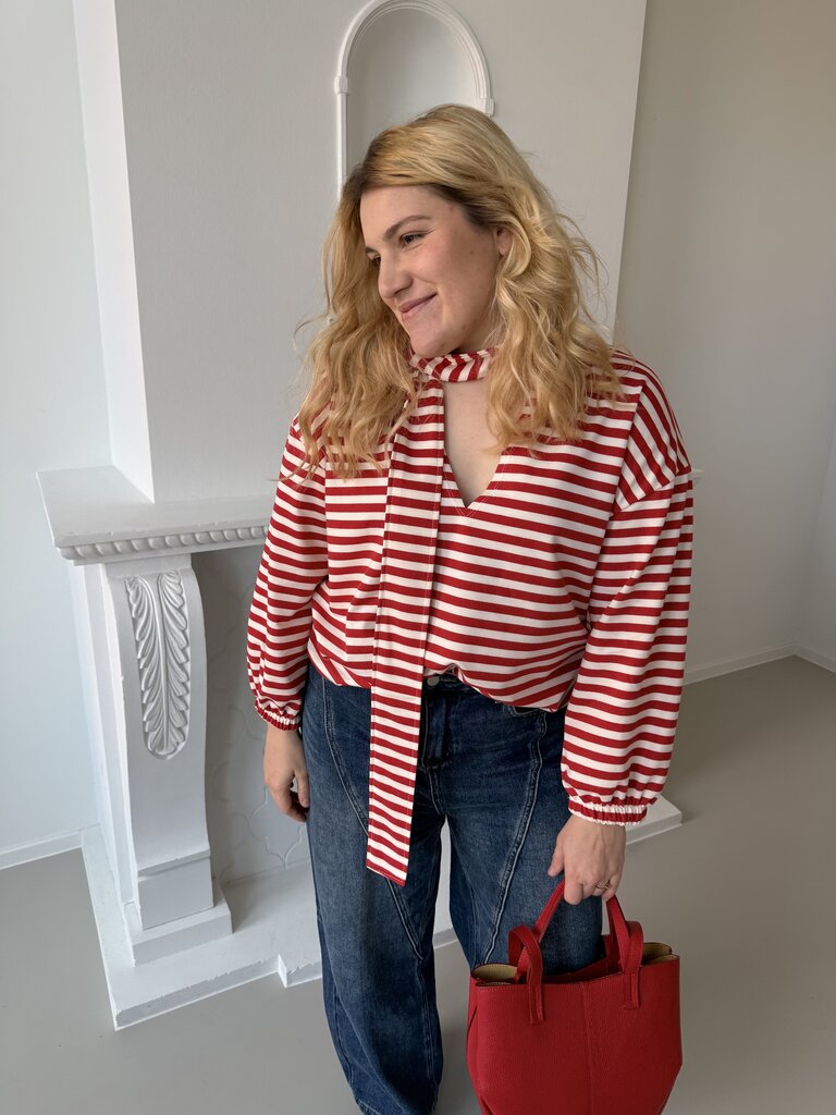 Morgane sweat with scarf  red