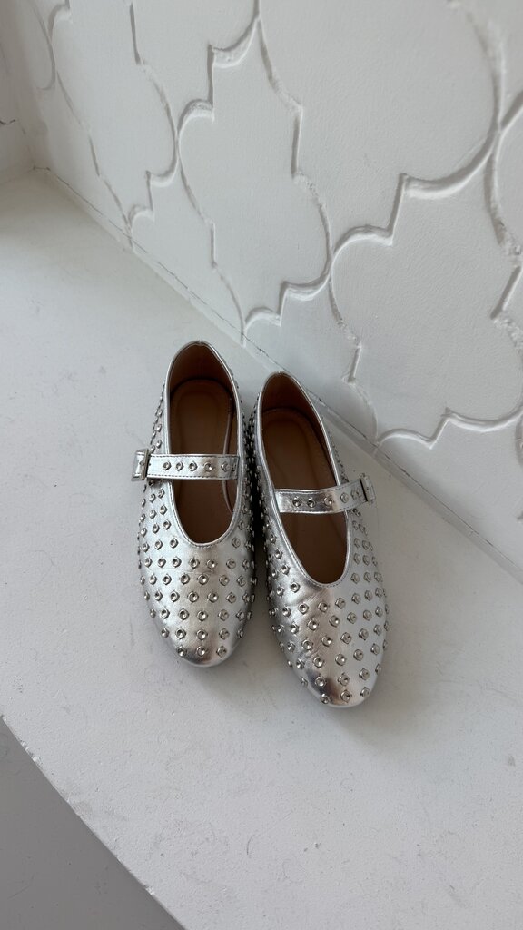 Mary Jane ballerina's silver