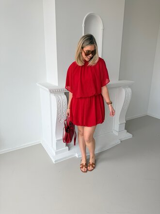 Kikki dress red