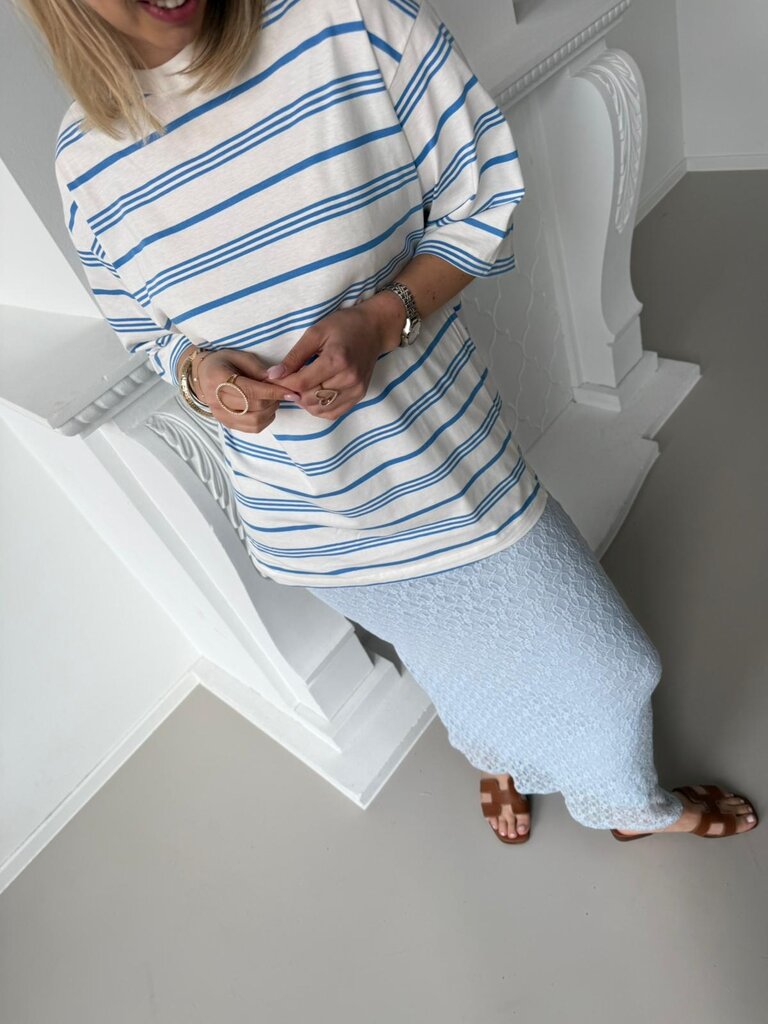 Monroe lace skirt light blue