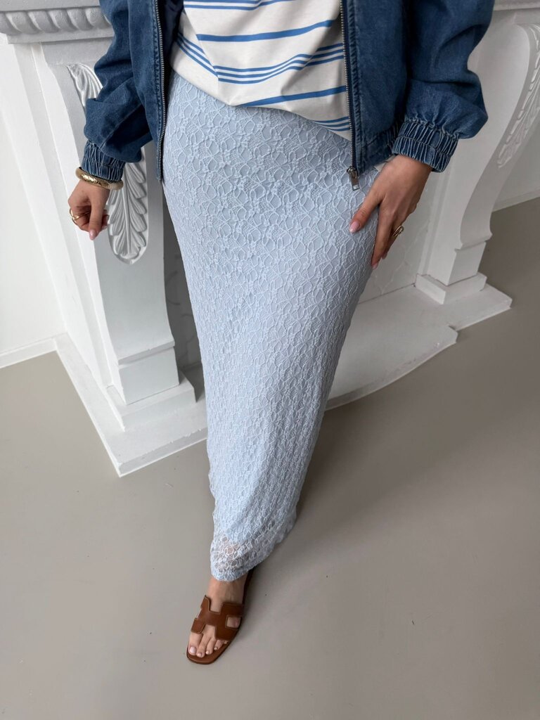 Monroe lace skirt light blue