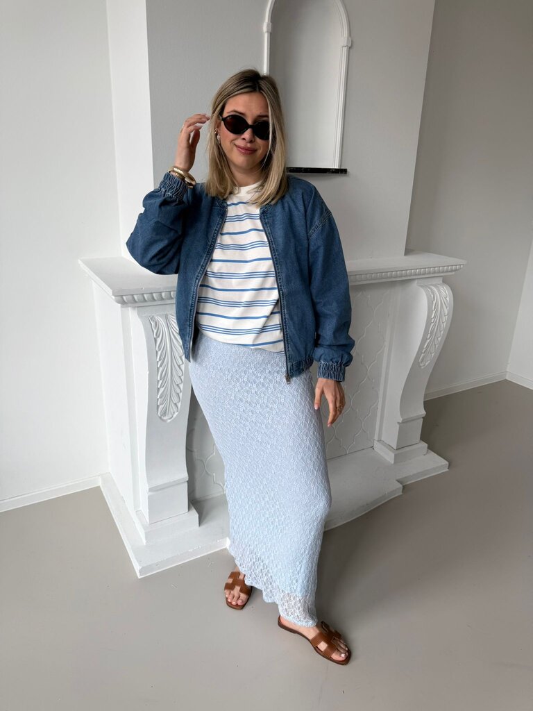 Monroe lace skirt light blue