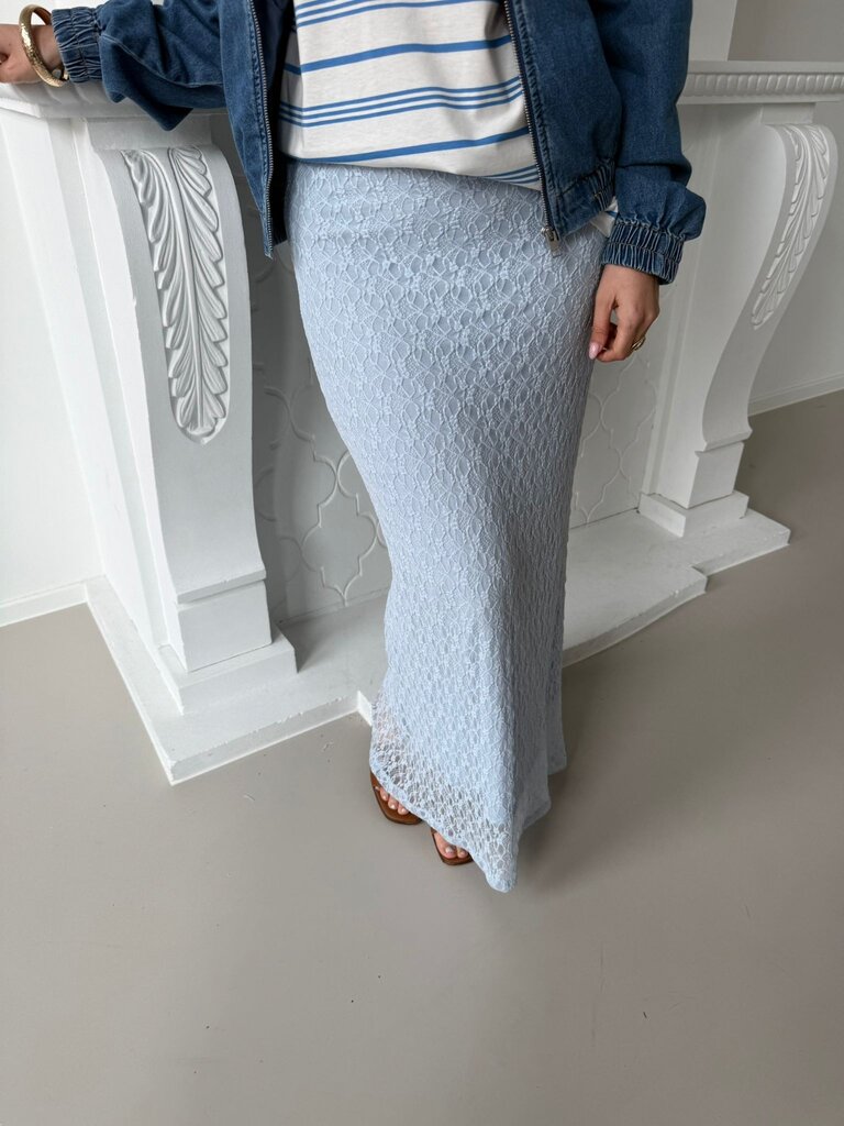 Monroe lace skirt light blue