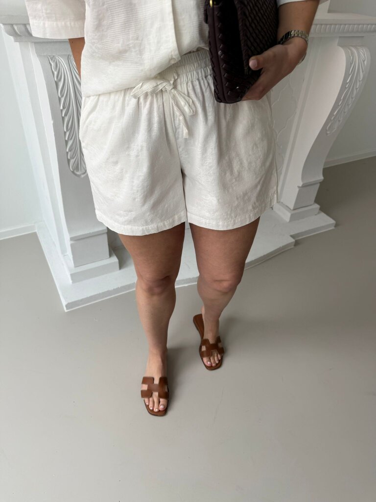 Alia structured short ecru