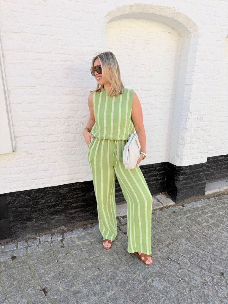 Kato ensemble apple green