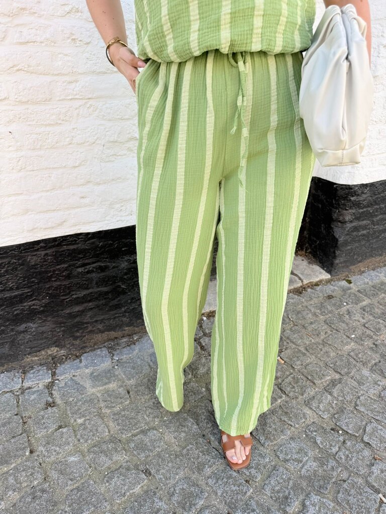 Kato ensemble apple green