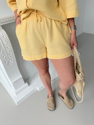 Global waffle shorts yellow