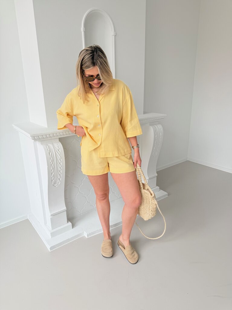 Global waffle shorts yellow