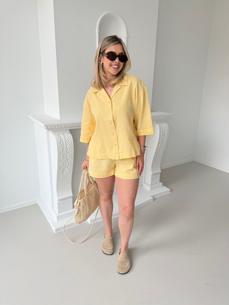 Global waffle shorts yellow