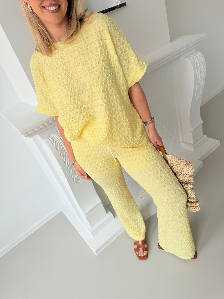 Allyson ensemble yellow