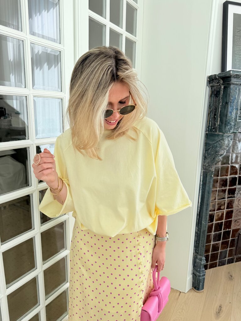 PRE-ORDER juliette t-shirt yellow (verzending 12/5)