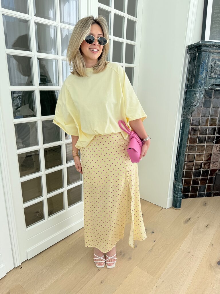 PRE-ORDER juliette t-shirt yellow (verzending 12/5)