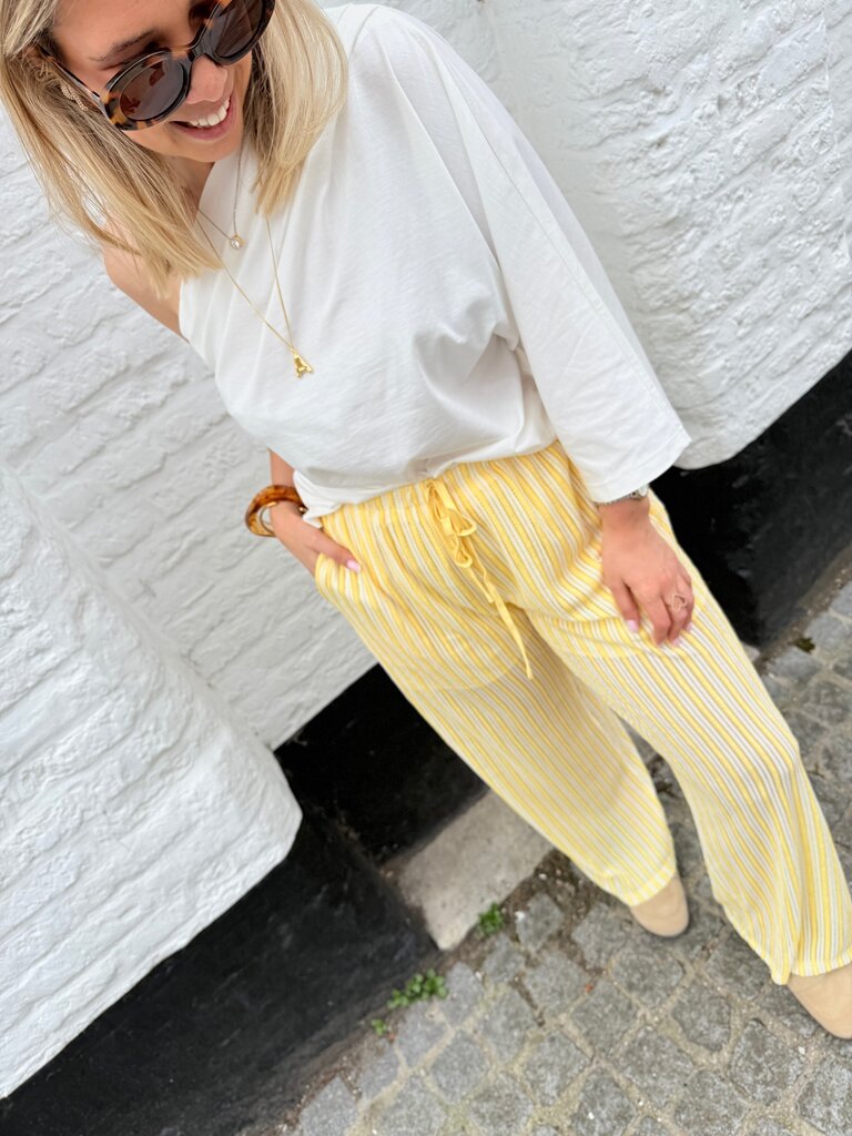 Posy one shoulder top white TU
