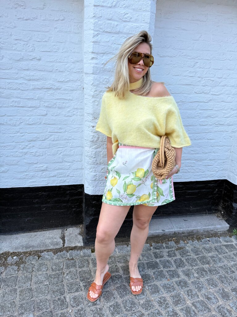 Lucy knit yellow