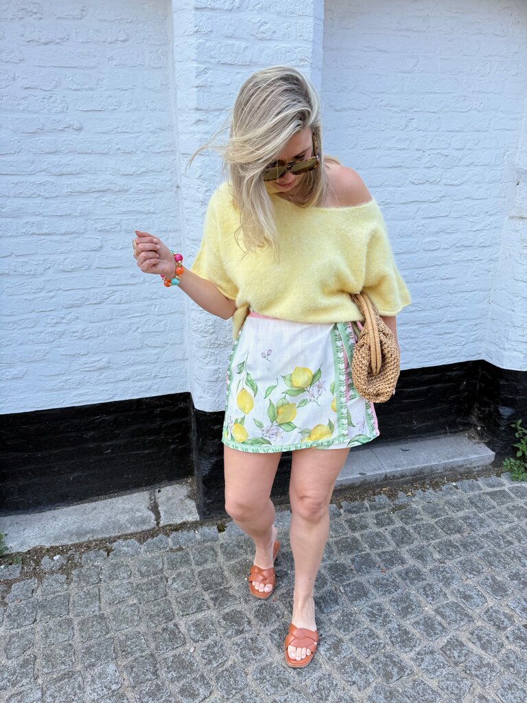 Lucy knit yellow