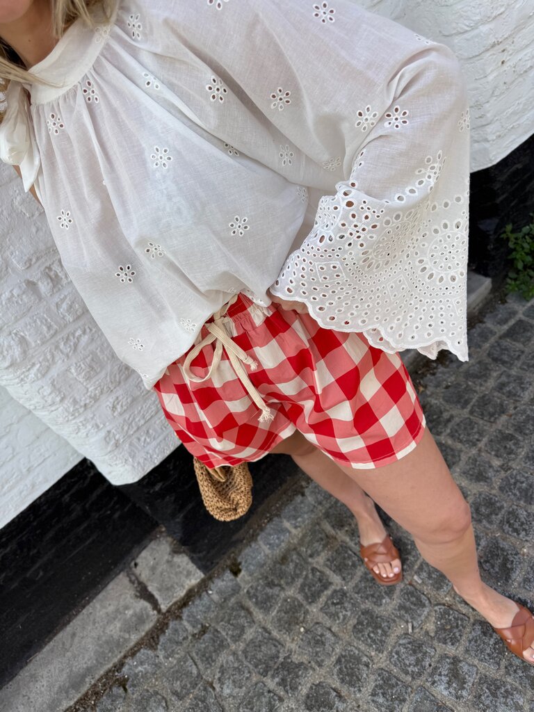 Vicky short red