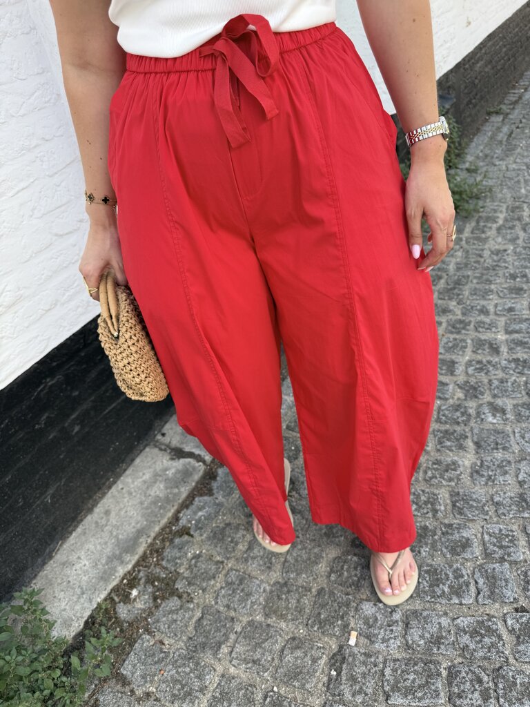 Mio pantalon red