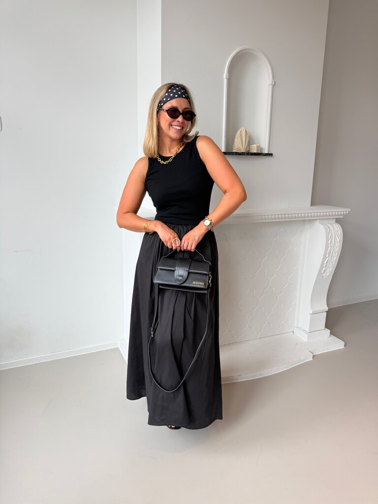 Georgie dress black