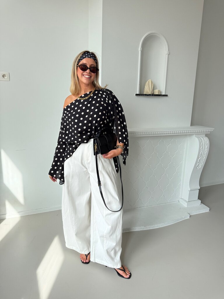 Polkadots blouse black