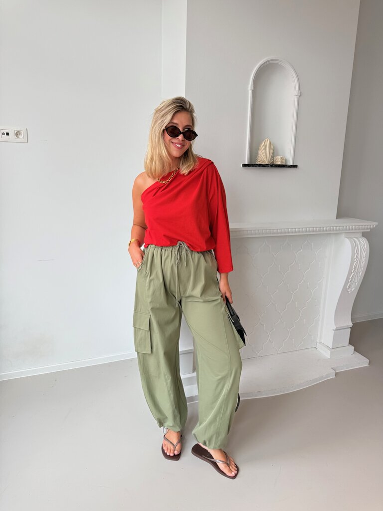 Posy one shoulder top red