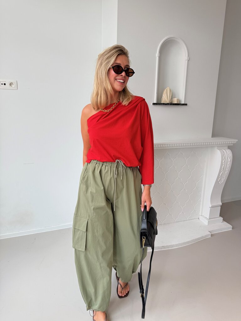 Posy one shoulder top red