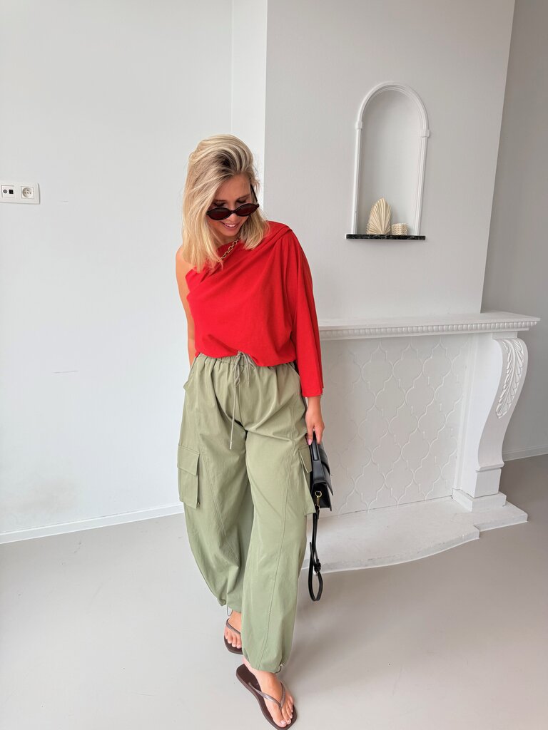 Posy one shoulder top red