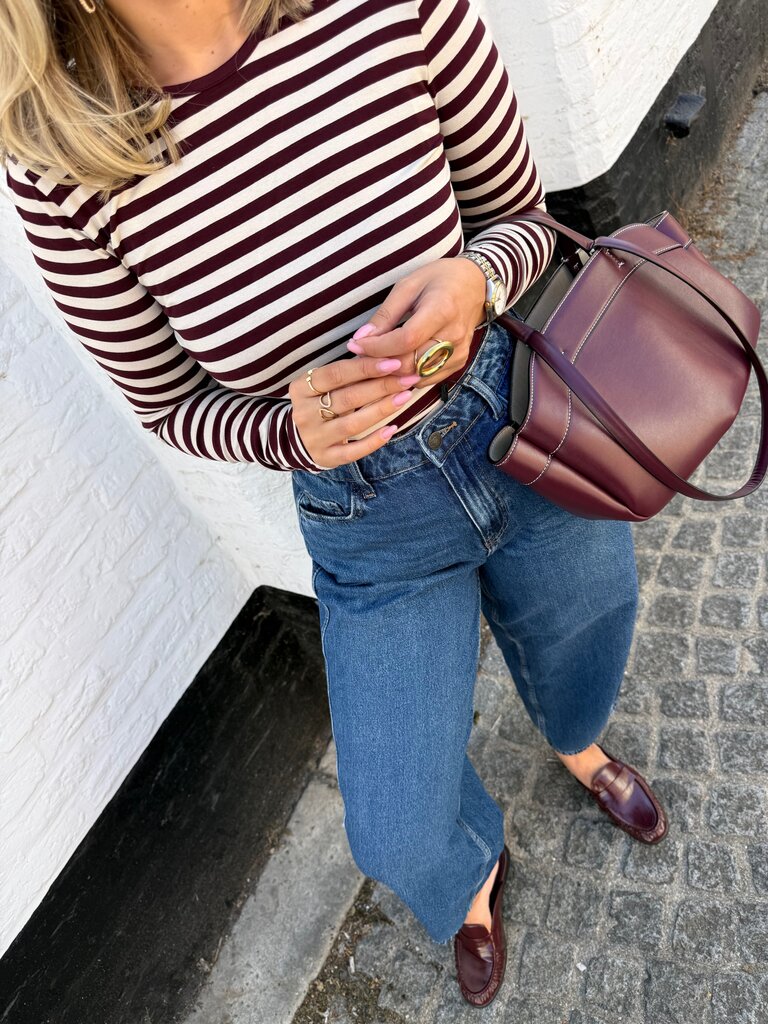 Liana tee burgundy