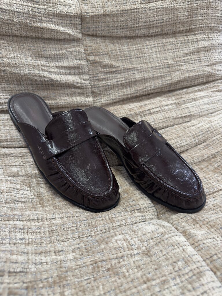 Axie loafer brown