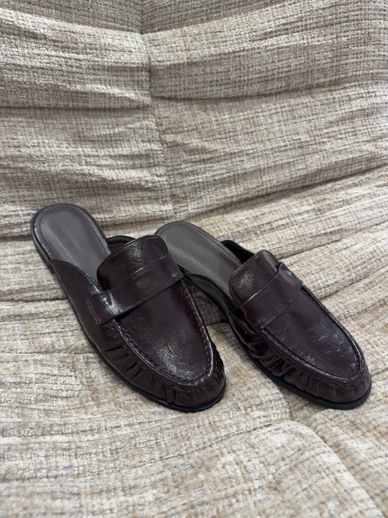 Axie loafer brown