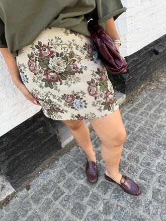 Flola flower skirt beige