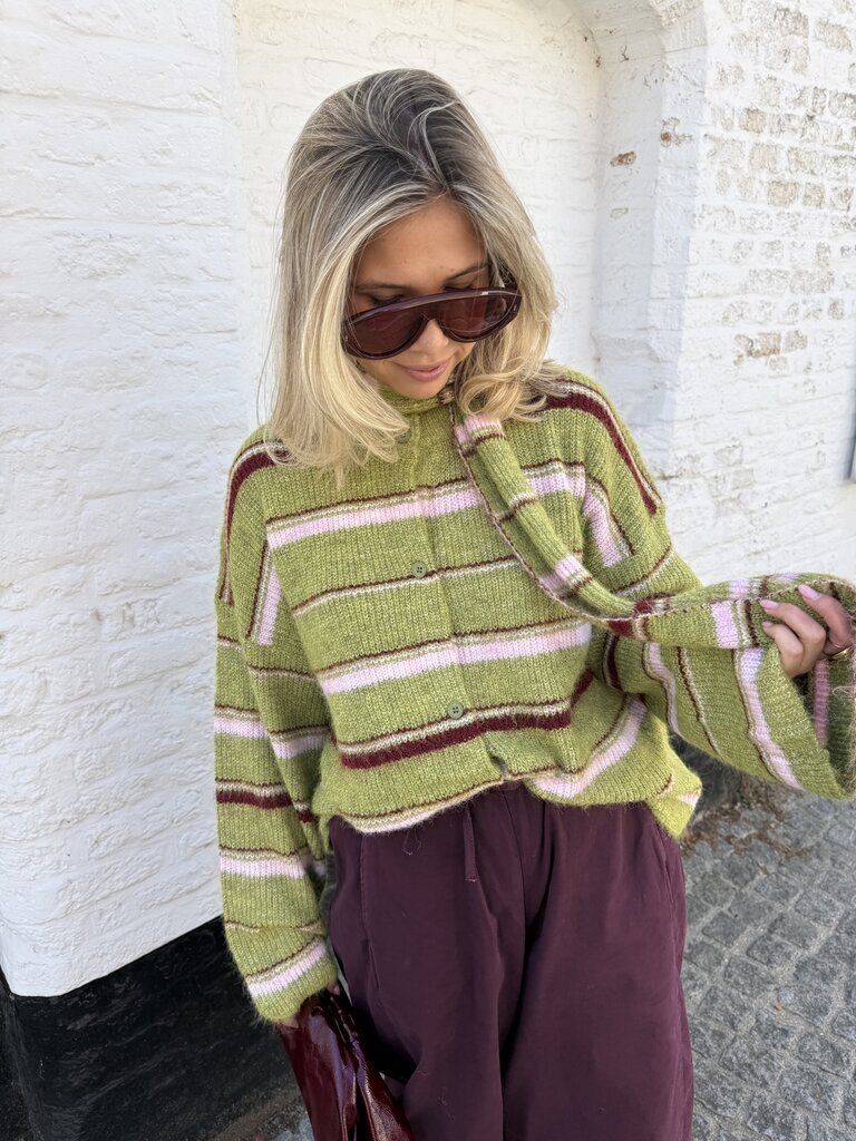 Lio knit with scarf green/pink