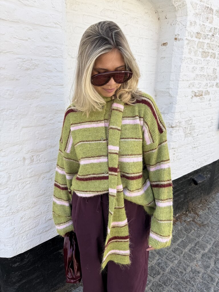Lio knit with scarf green/pink