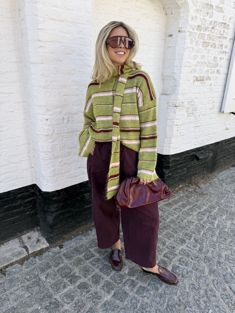 Lio knit with scarf green/pink