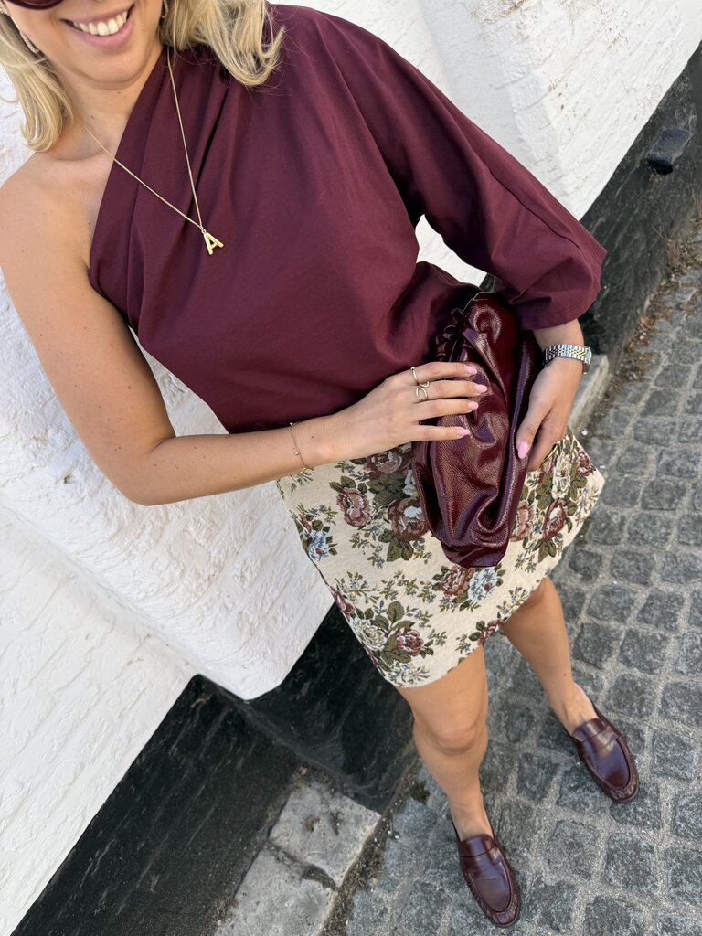 Posy one shoulder top burgundy