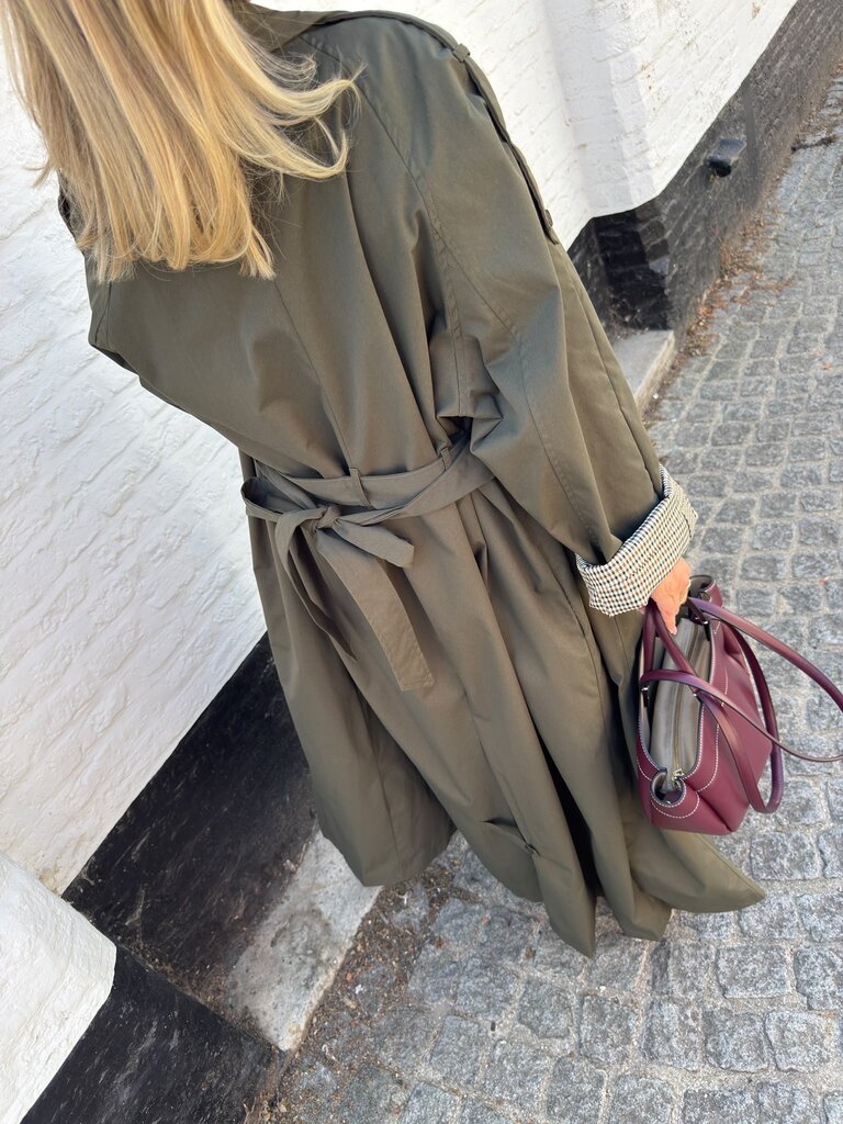 Laurence trenchcoat khaki